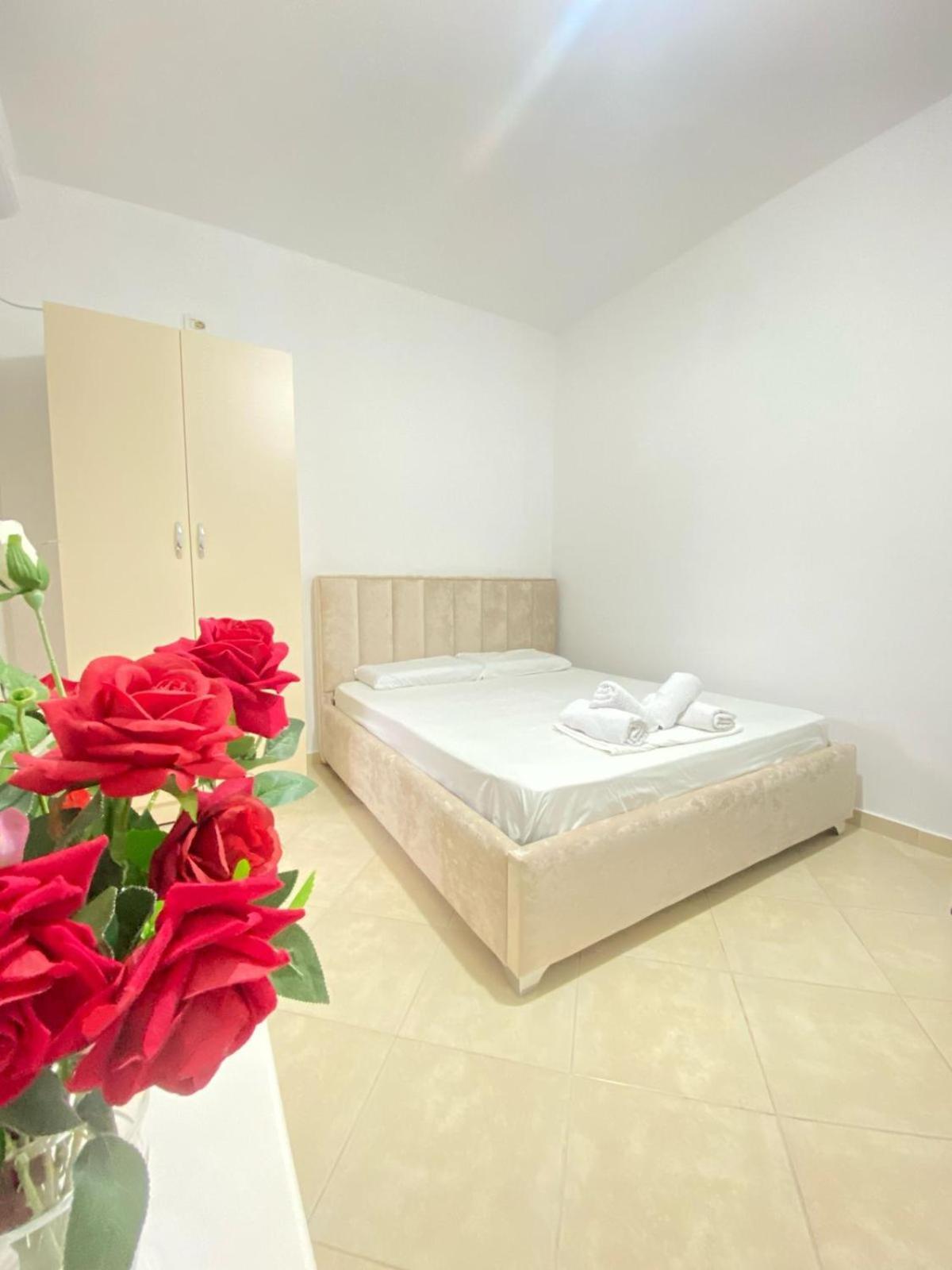 Enel Villa Sarandë Esterno foto