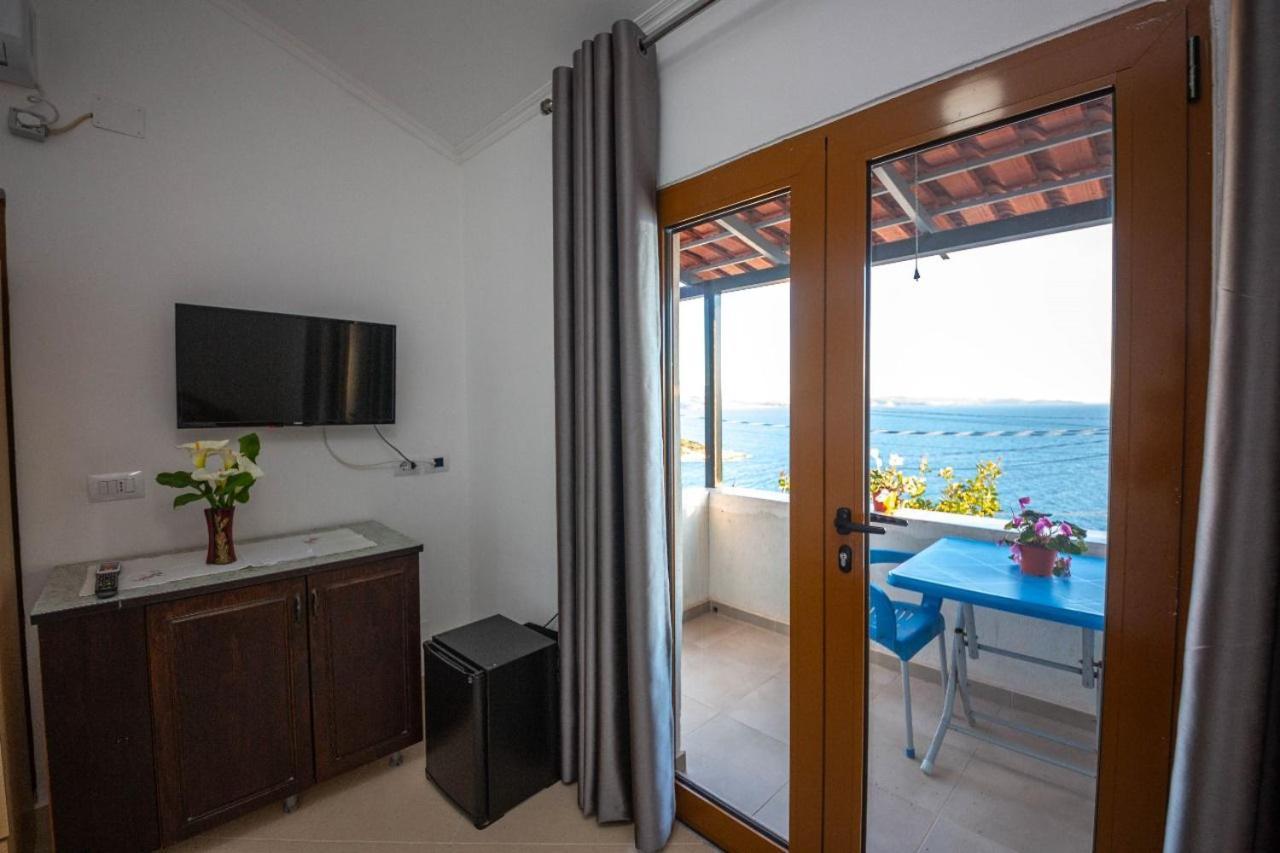 Enel Villa Sarandë Esterno foto