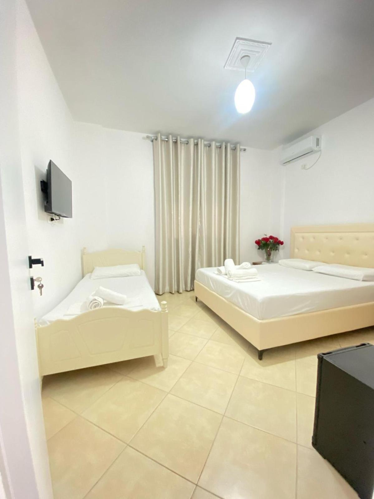 Enel Villa Sarandë Esterno foto