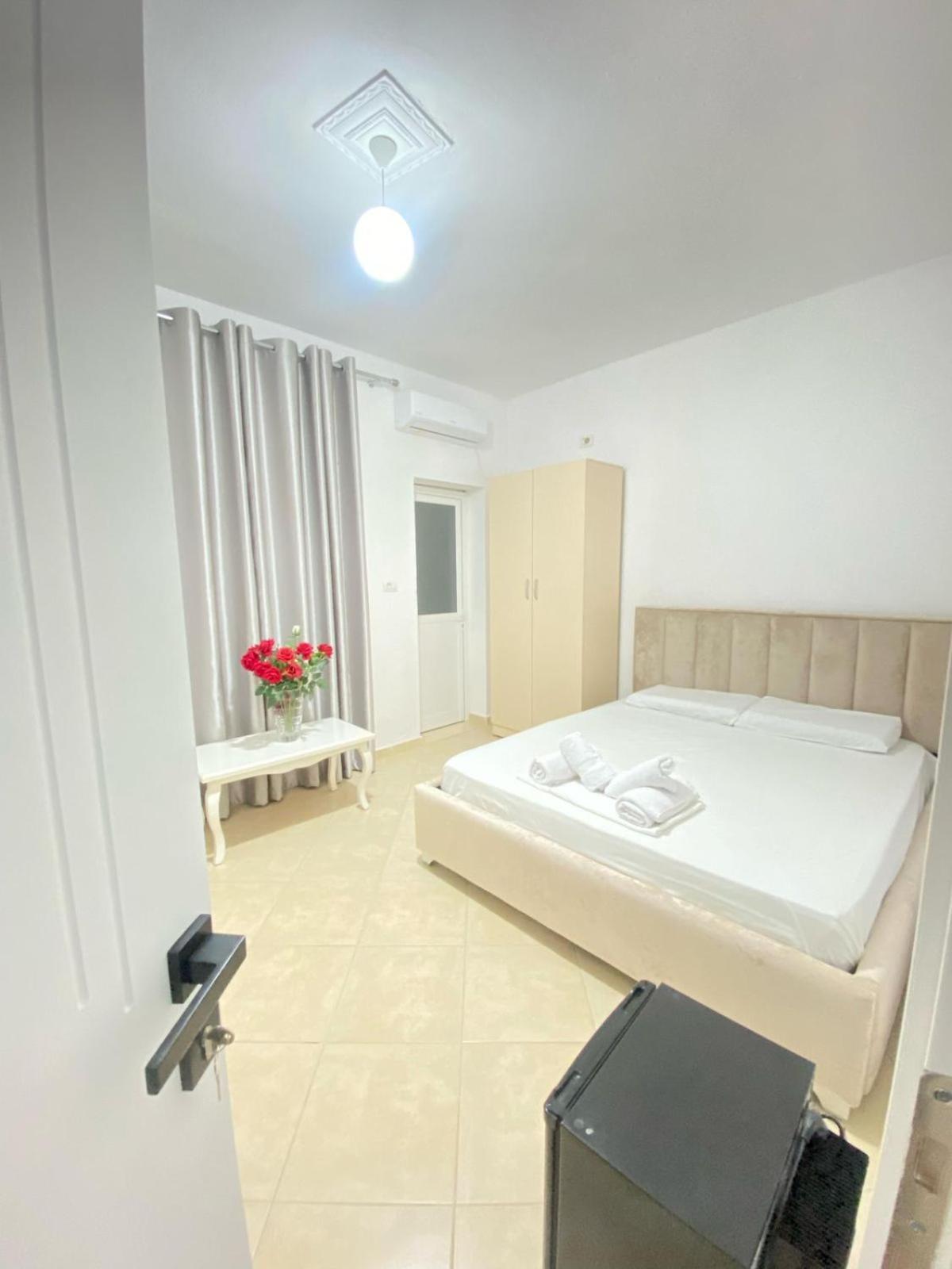 Enel Villa Sarandë Esterno foto
