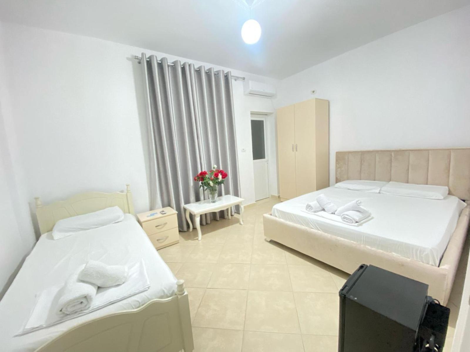 Enel Villa Sarandë Esterno foto